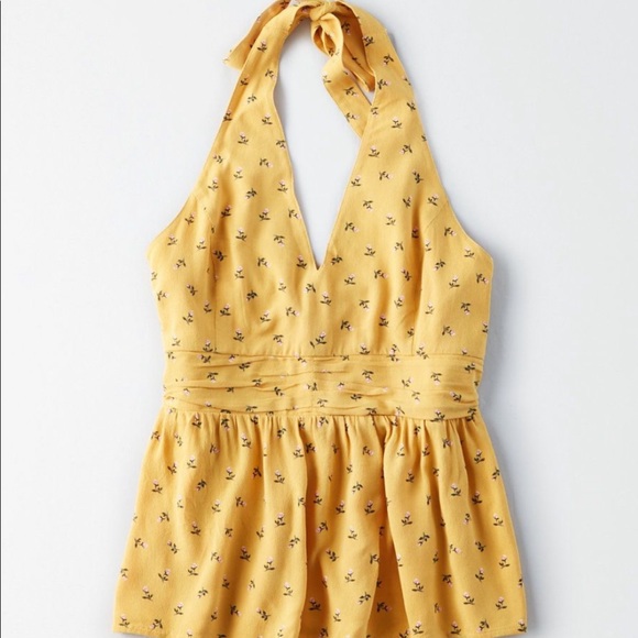 American Eagle Outfitters Tops - Adorable peplum halter